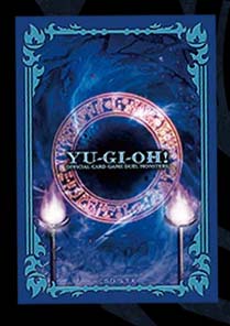 !(サプライ) 《カードプロテクター/70枚入り(儀式デザイン)》